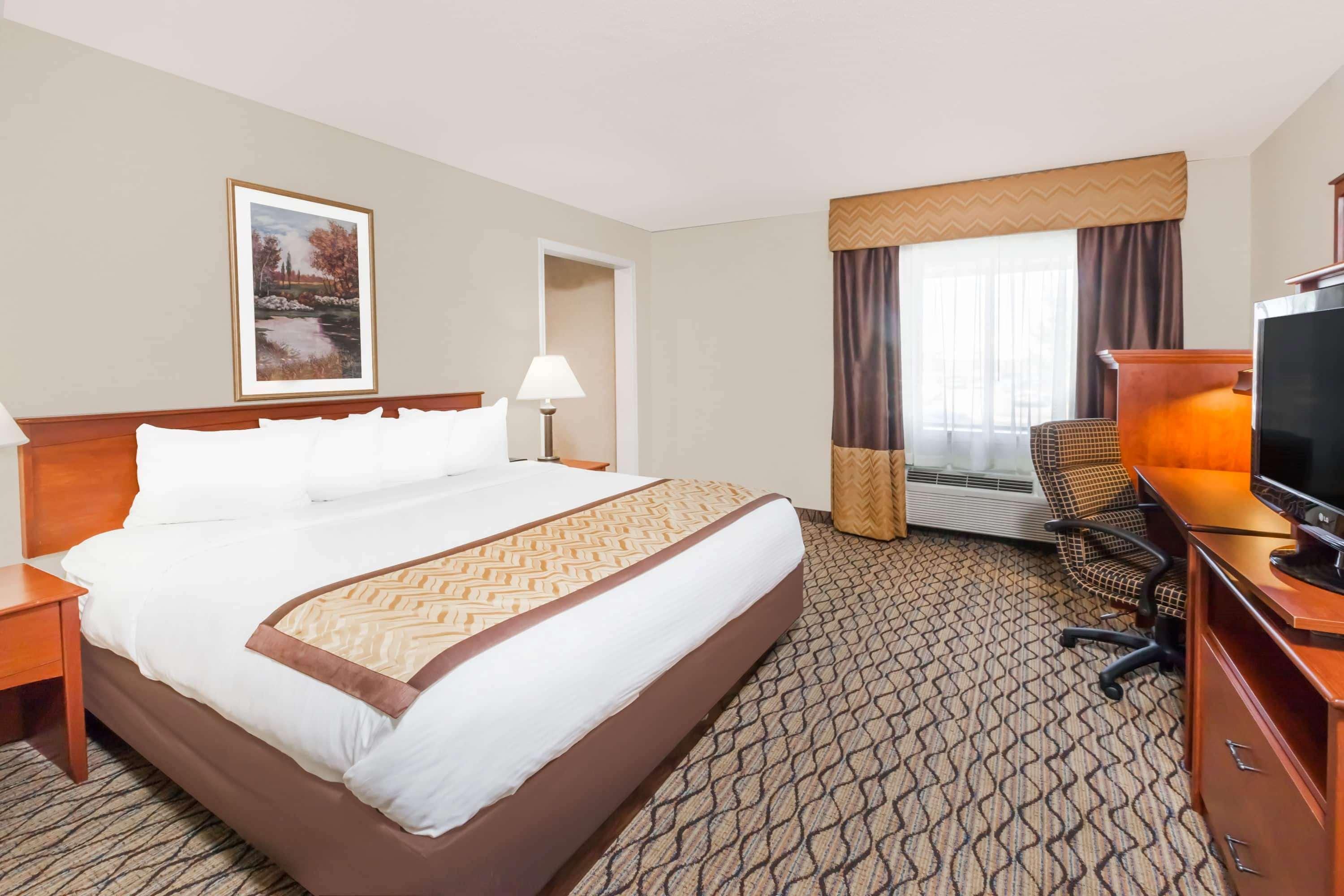Готель Baymont By Wyndham Grand Rapids Airport Cascade Екстер'єр фото