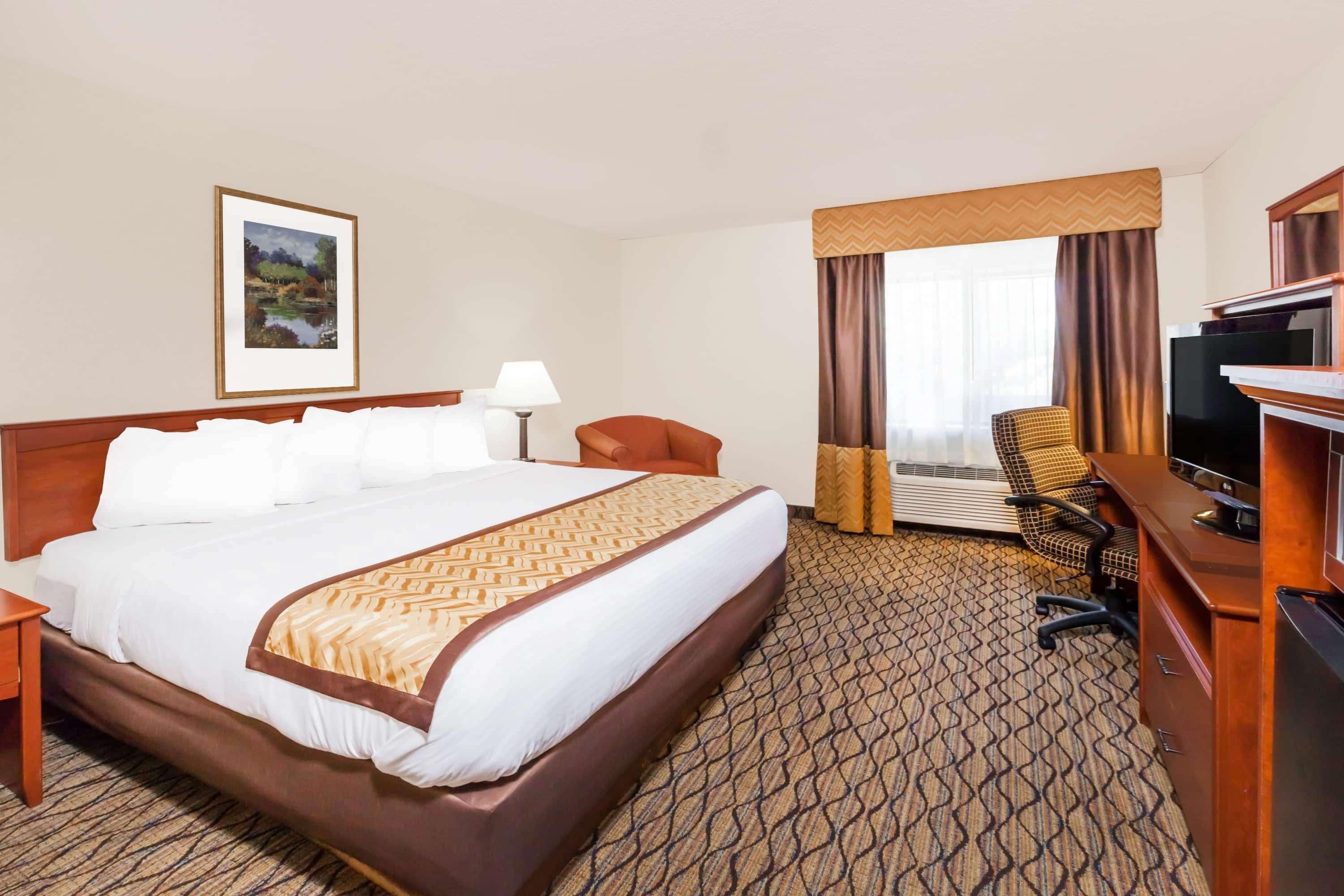 Готель Baymont By Wyndham Grand Rapids Airport Cascade Екстер'єр фото